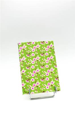 Carnet papier japonais fleurs de cerisier violettes sur fond vert 80 pages
