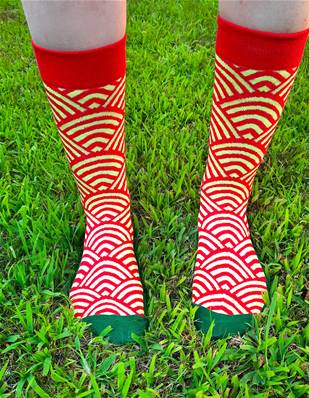 Chaussettes Motif japonais vague rouge SEIGAIHA 