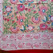 Tenture indienne artisanale block print 150x225 cm – Rouge et vert