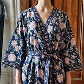 Kimono Indien Artisanal Coton bleu nuit pivoines roses