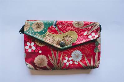 Sac japonais motif fleuri rouge Petit modèle