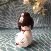 Poupe kokeshi petit modle blanche 5 cm