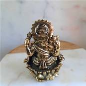Petit Ganesh sur lotus