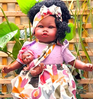 Poupée africaine Sohel, l'élégante aux cheveux de soie 45cm