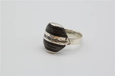 Bague touareg argent et ébène ronde Homme / Femme