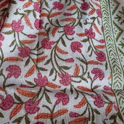 Etole, écharpe, paréo coton imprimé fleurs rouges block print 8
