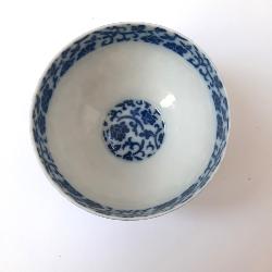 Tasse à thé japonaise porcelaine fine Karakusa