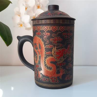 Tisanière chinoise antique en terre dragon couleur noire