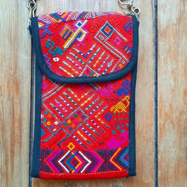 Pochette artisanale brodée rouge du Guatemala - Bandoulière ethnique