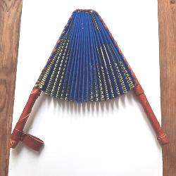 Éventail Wax Africain Bleu Royal Graphique – Fabrication Artisanale du Mali