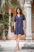Robe courte évasée AYUMI CORAUX fond bleu