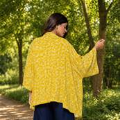 Veste kimonoTOA jaune à motifs graphiques