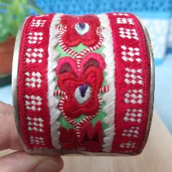 Bracelet ethnique Tibétain, tissus brodé Chenmo