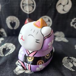 Chat Maneki Neko kimono violet