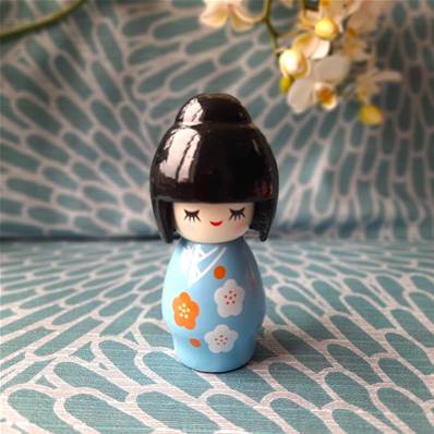 Poupée kokeshi petit modèle bleu 5 cm