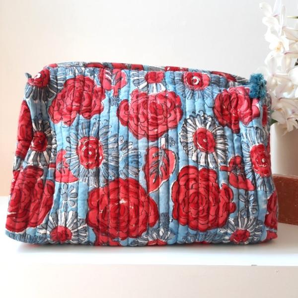 Trousse de toilette indienne bleue roses rouges 25x20x13 cm