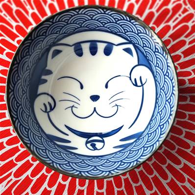 Bol japonais chat bleu au grelot 19,5 cm x 8 cm