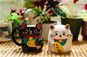 Mug inversé grand format Maneki Neko blanc