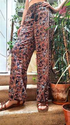 Pantalon en soie ceinture élastique avec son lacet pompon rose bleu