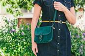 Sac à main vert pour femme bandoulière et boucle clipée