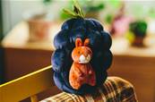 Peluche Ecureuil dans son fruit Jellycat 