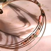 Bracelet Semainier Multi-Rangs avec Perles de Rhodonite