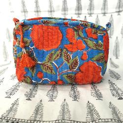 Trousse de toilette indienne roses rouges 15x15x7 cm