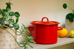 Casserole avec couvercle en émail rouge 3 l