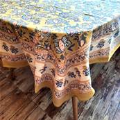Tenture indienne artisanale block print 150x225 cm – Jaune safran