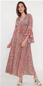 Robe longue en soie col v décolleté lacets rose clair motifs cachemire roses