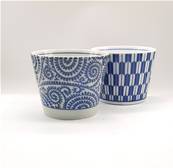Tasse japonaise bleue motif pointes de flèche 7cm