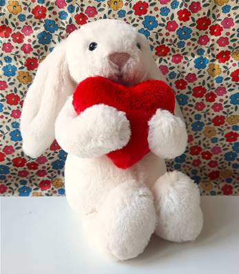 Peluche Jellycat Lapin Cœur Little Red Love Heart Bashful Bunny