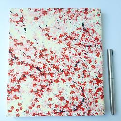 Carnet en papier japonais  Branches de cerisiers en fleur