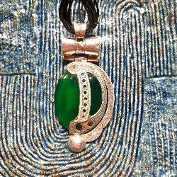 Collier touareg argent pierre verte et argent