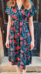 Robe courte Hisa motif fleurs rouges