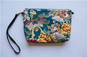 Trousse japonaise zippée motif fleuri samourai bleue