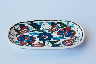 Plat ovale Iznik fait à la main 19cmx11cm