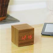 Rveil cube sur batterie ou pile "teak"