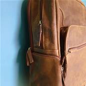 Sac à dos en cuir de buffle 41X33X15 cm