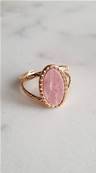 Bague dorée pierre ovale rhodonite