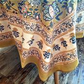 Tenture indienne artisanale block print 150x225 cm – Jaune safran
