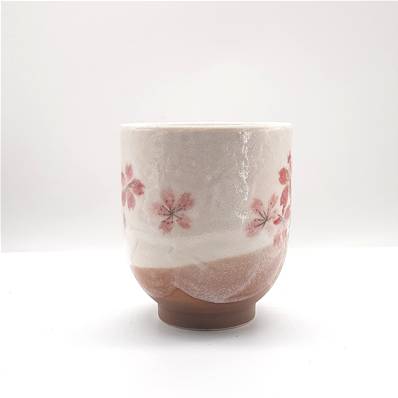 Tasse japonaise motif fleurs de cerisier roses 9 cm