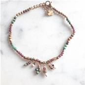 Bracelet perlé pierres rose pampilles sequins/gouttes