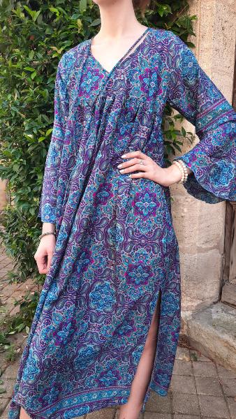 Robe ethnique longue et large violette