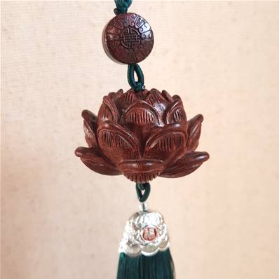 Suspensions Lotus en bois sombre