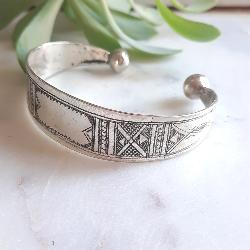 Bracelet Touareg Argent Artisanale – Jonc Ethnique Gravé