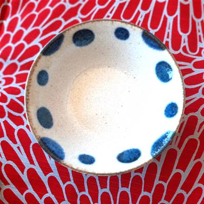 Bol japonais en grès pois bleu 15X7,5
