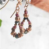 Boucles d'oreilles crochet fleur perlé ovale multi