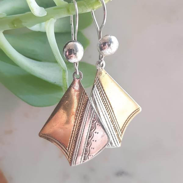 Boucles d’Oreilles Touareg Argent et Laiton losange – Design Ethnique Graphique 9020