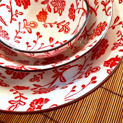 Saladier Fleurs rouges “Shanghai” 21 cm – Élégance florale et esprit asiatique